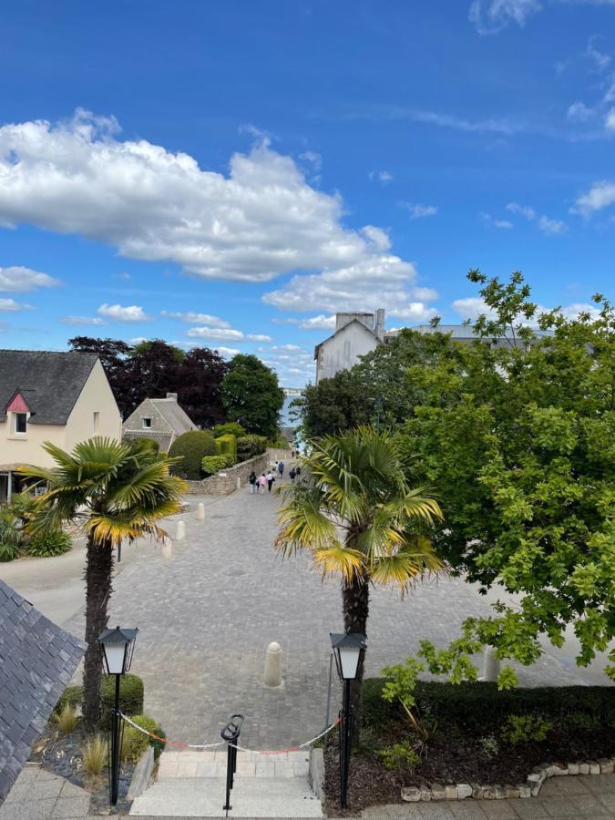 Hotel De La Cale Fouesnant Bagian luar foto