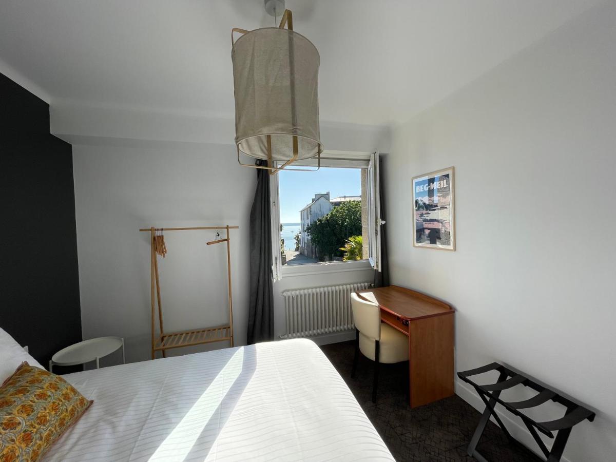 Hotel De La Cale Fouesnant Bagian luar foto